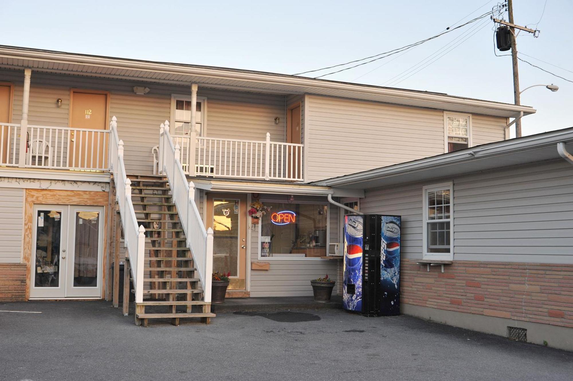 Dutch Motel By Oyo Near Hershey Park Palmyra Exterior photo