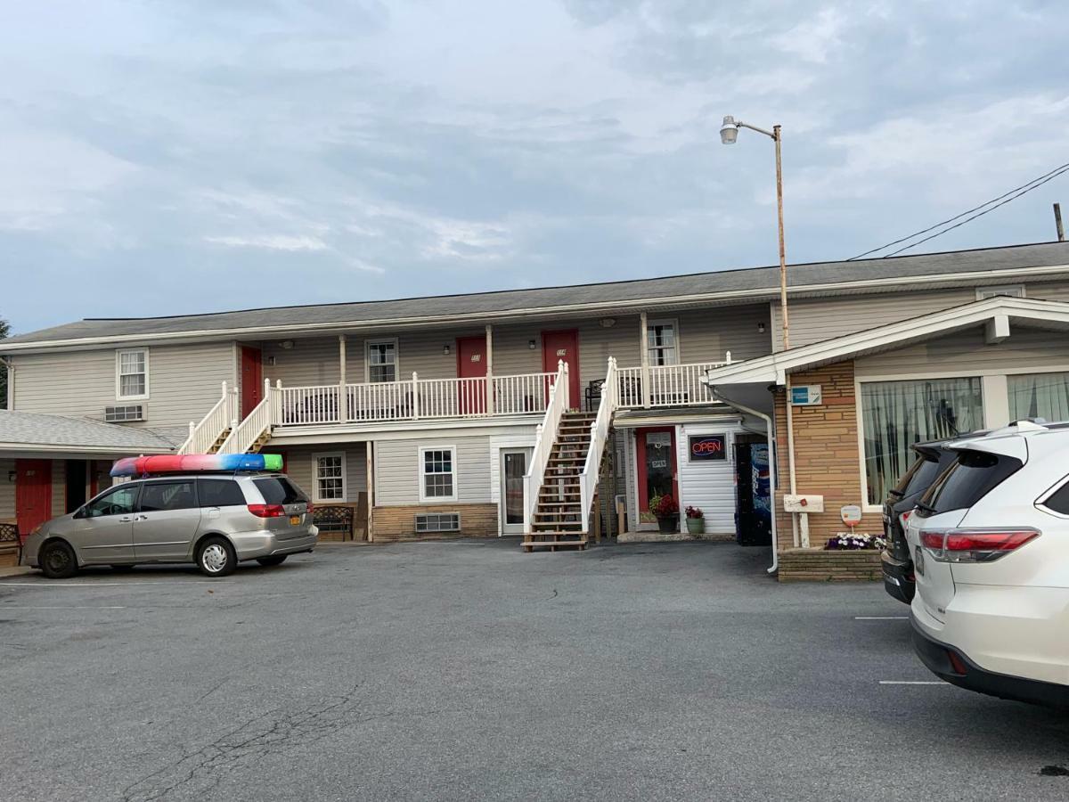 Dutch Motel By Oyo Near Hershey Park Palmyra Exterior photo